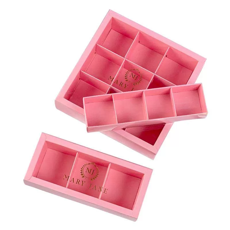 Custom Macaron Boxes