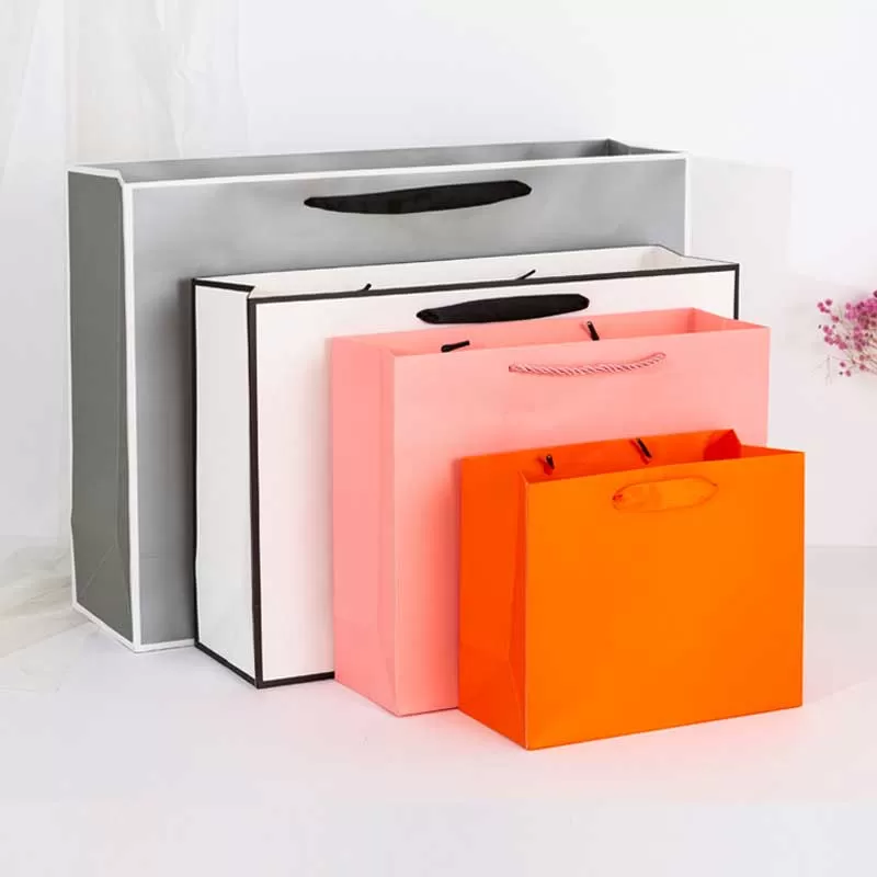 Custom Paper Shopping Bags